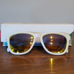 Polarized sunglasses